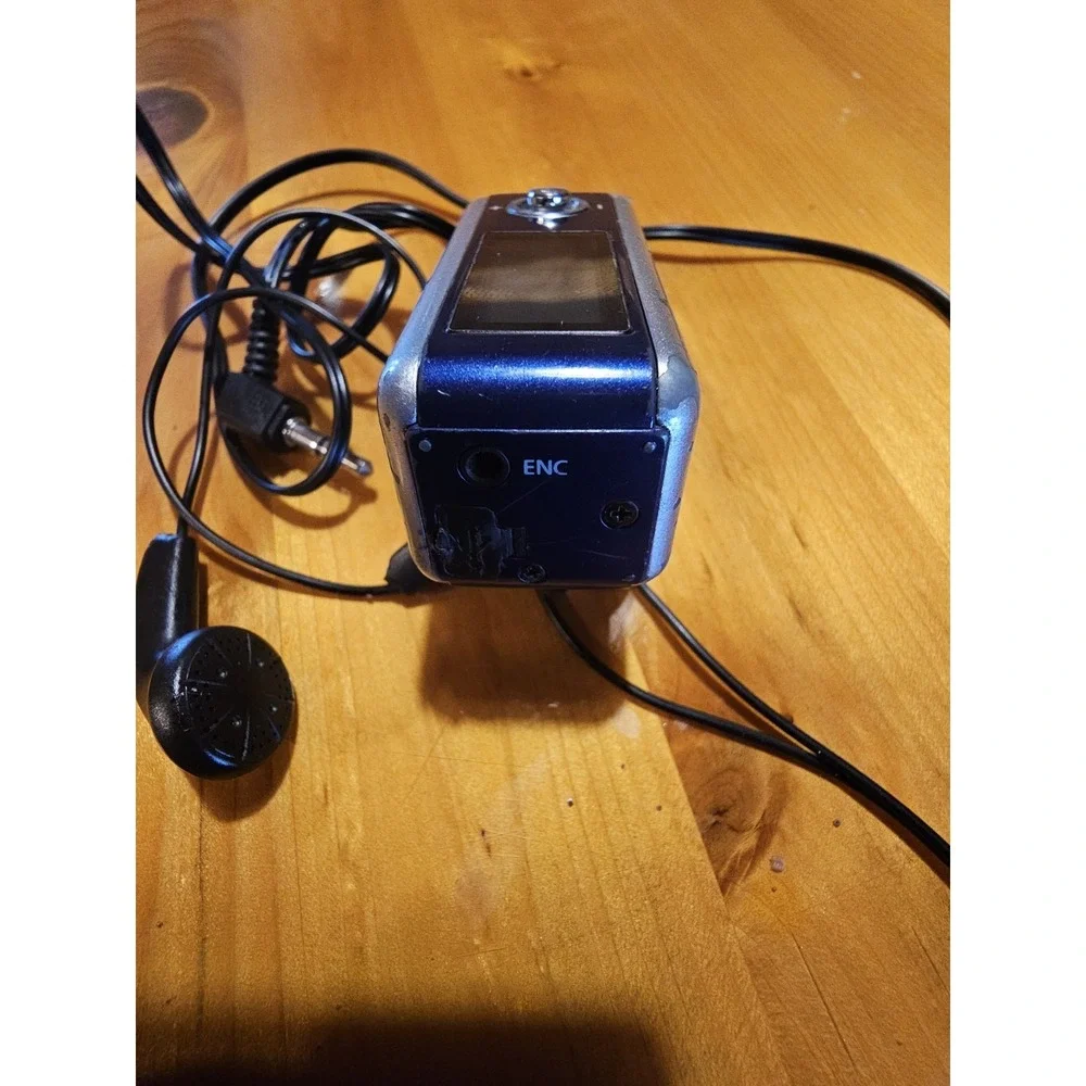 Samsyng Yepp YP-T5  Portable 512MB  MP3 Player Vintage